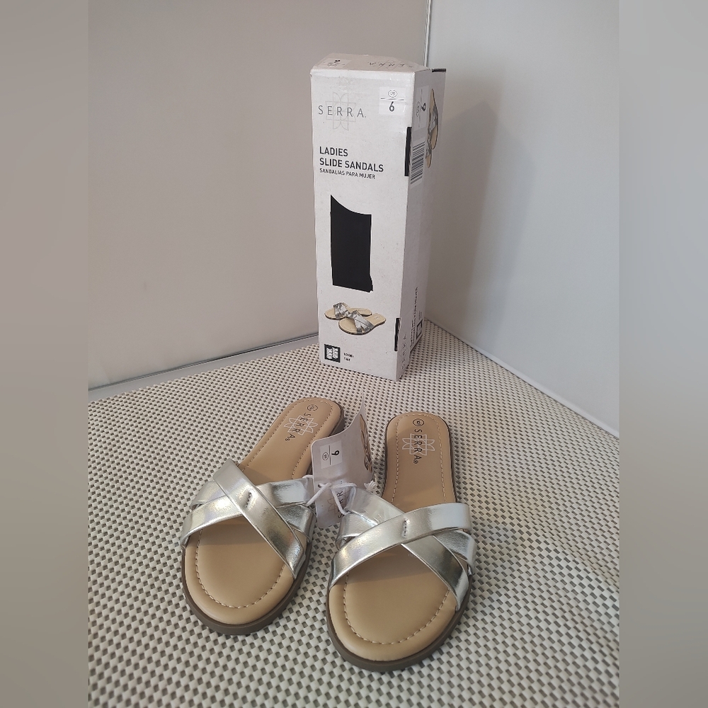 Serra Women's Size 6 Slide Sandals Silver/Tan NWT Aldi